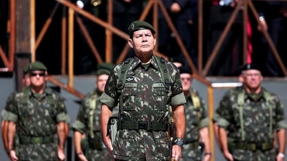 Exército decide trocar general de cargo após nova fala sobre intervenção 