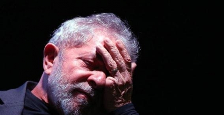 PT joga água fria na fervura do 24 de janeiro