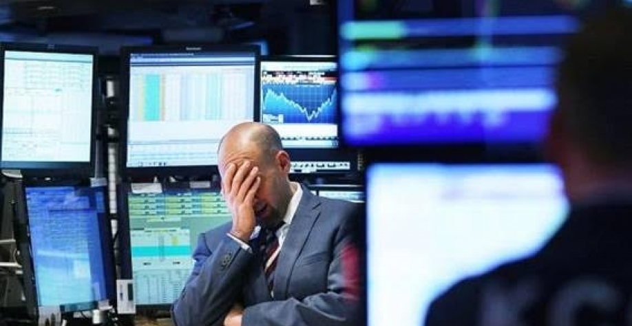 Dow Jones fecha em queda de 4,6%, maior retração diária desde 2011