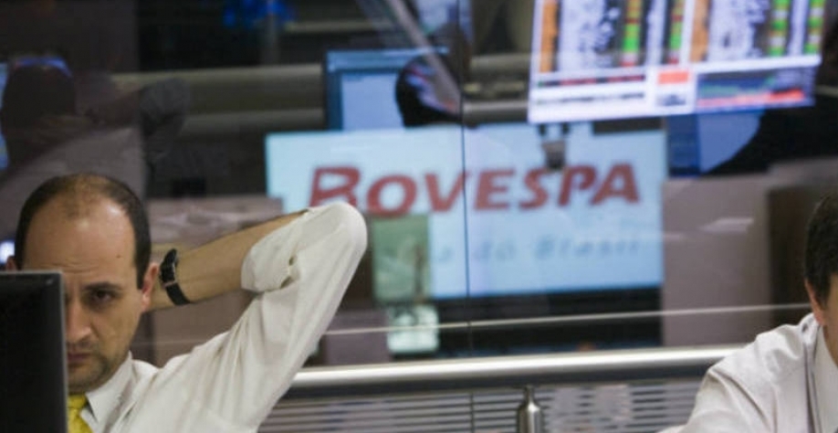 Ibovespa salta mais de 3% com exterior favorável; Vale dispara  