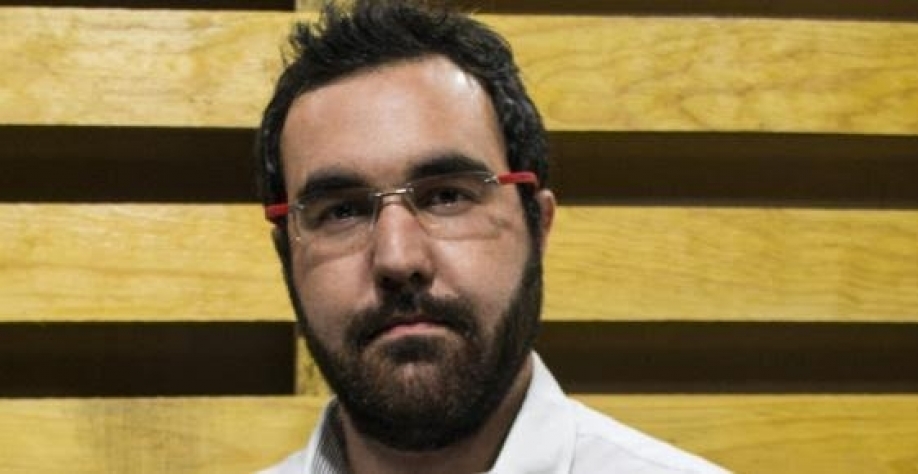 Agricultura Digital: Ferrari em estrada de terra e com piloto sem habilitação