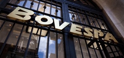 Ibovespa fecha em alta com blue chips e tem melhor janeiro em 6 anos