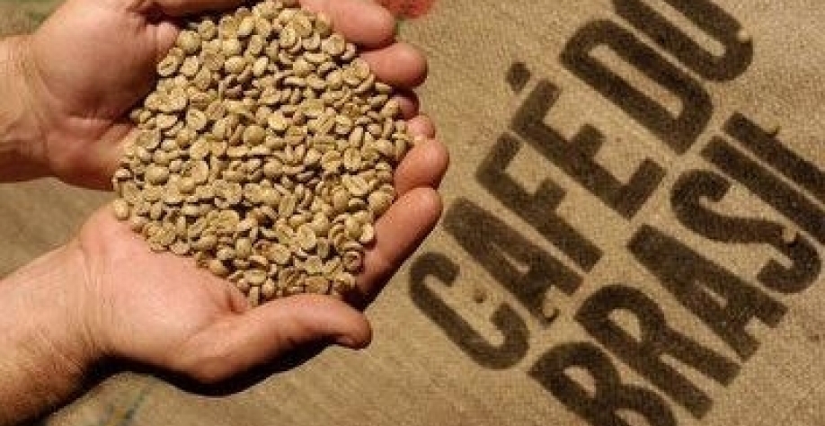 Cecafé vê exportação de café do Brasil 2018/19 em pelo menos 35 mi sacas   