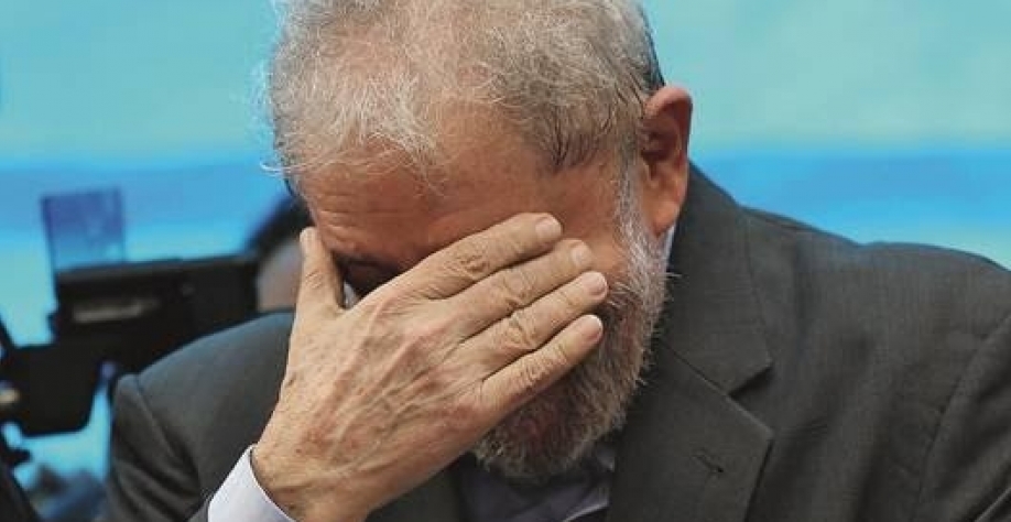 Tribunal nega por unanimidade embargos de Lula no caso do tríplex