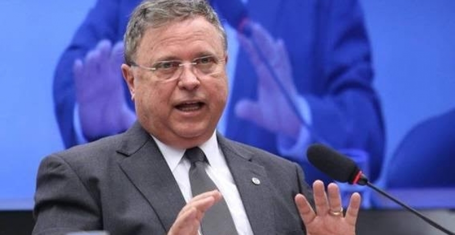 Ministério vai entralizar fiscalização de frigoríficos