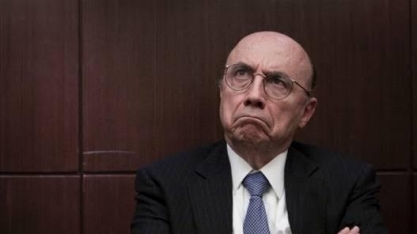 Petrobras diz que não cogita mudar política de preços