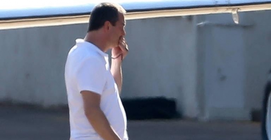 O empresário Joesley Batista, na época em que foi preso, desembarcando do avião da Polícia Federal