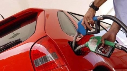 Carro com motor flexível faz 15 anos no Brasil  