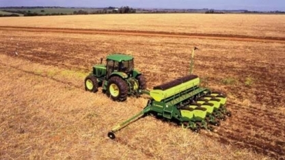 Falta de chuvas acende alerta sobre 2ª safra de milho no PR, diz AgRural