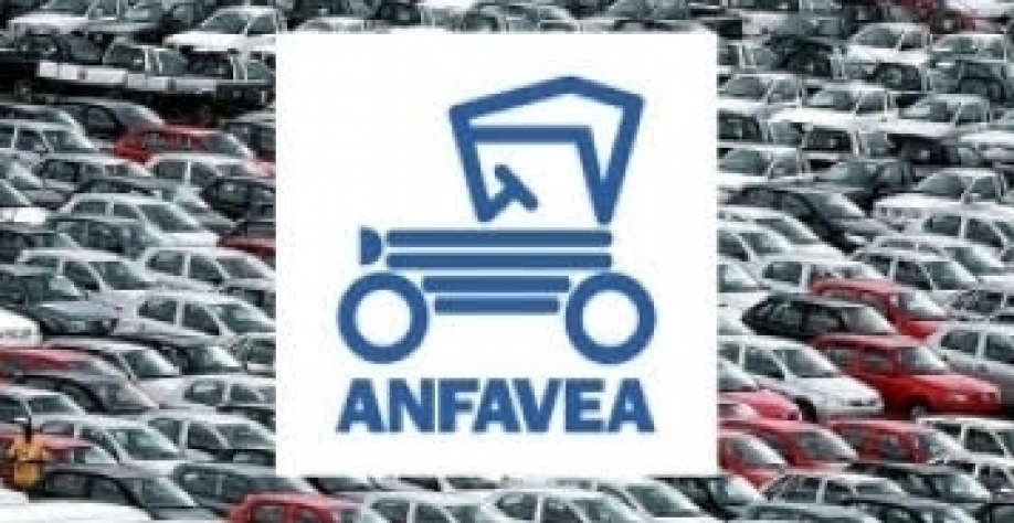 Alta de 40,4% na produção de veículos em abril sobre ano anterior  