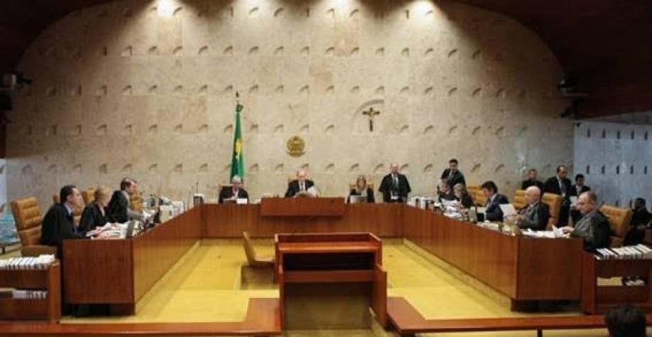 STF caminha para restringir foro de parlamentares