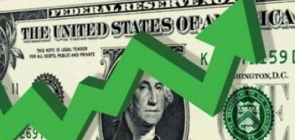 Dólar tem quinta alta seguida e termina em R$3,70 com cenário externo 