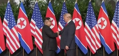Donald Trump e Kim Jong-un fazem reunião histórica em Singapura