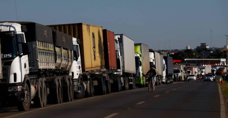 AGU quer representantes de caminhoneiros na audiência no STF sobre fretes
