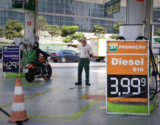ANP: Preço do diesel cai, mas não atinge desconto prometido pelo governo