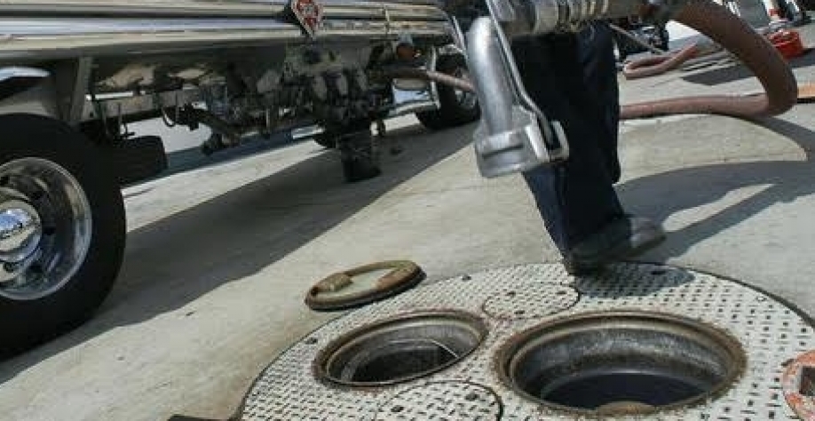 Etanol: Senado aprova urgência na tramitação de proposta que permite venda