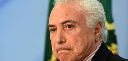 Demissão aumenta pressão por nova política de preços