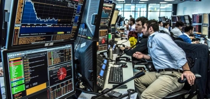 Ibovespa cai 3% e renova mínima do ano com apreensão sobre cena eleitoral