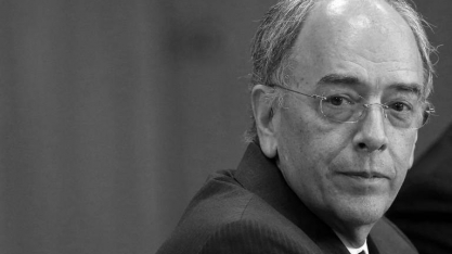 Parente fora - Editorial Folha de S.Paulo