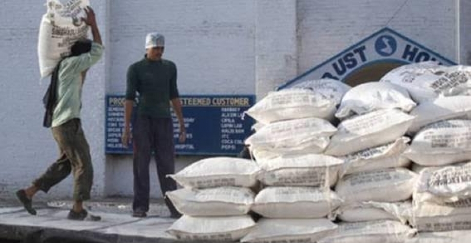 Estoques de açúcar da Índia devem mais que dobrar com produção recorde