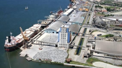 Porto de Paranaguá prevê triplicar capacidade de exportação de grãos