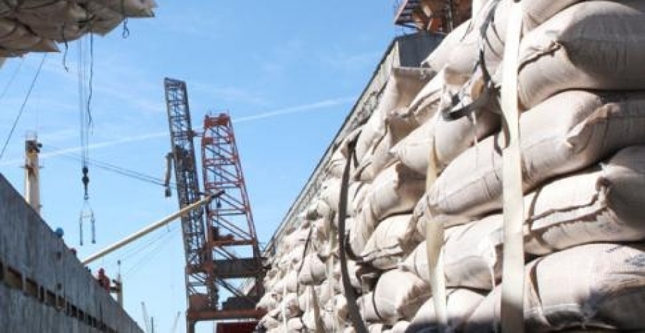 Mundo enfrenta enorme excedente de açúcar