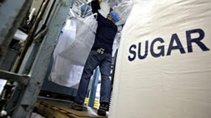 Estoque de etanol maior no Brasil pode trazer açúcar de volta