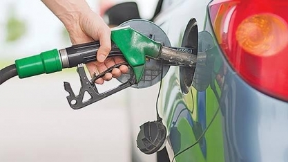  Gasolina recua em 16 Estados e no DF; valor médio cai 0,25% no País 