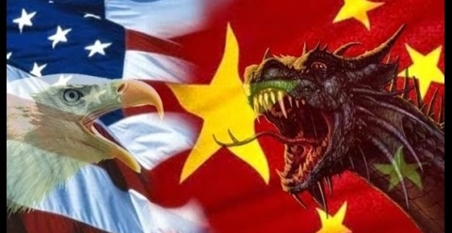 EUA: Entram em vigor sobretaxas sobre US$ 16 bilhões em produtos chineses 