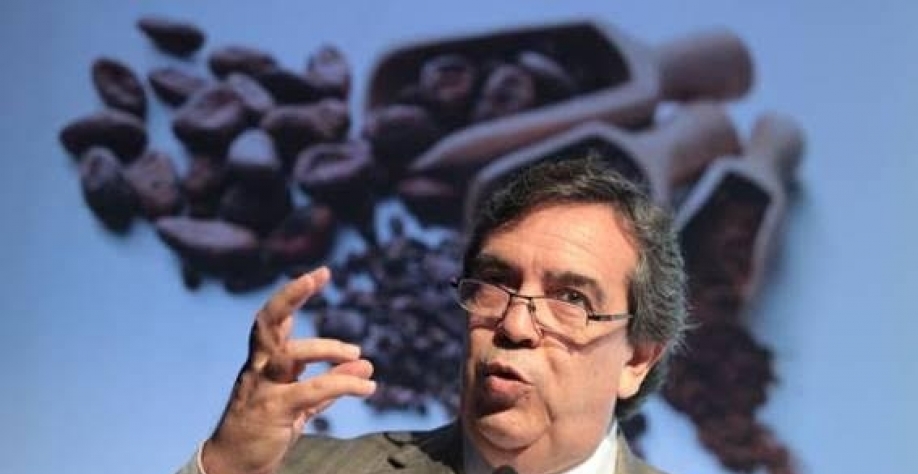 Isolar não é a solução – Por Luiz Carlos Corrêa Carvalho 