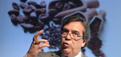 Isolar não é a solução – Por Luiz Carlos Corrêa Carvalho 