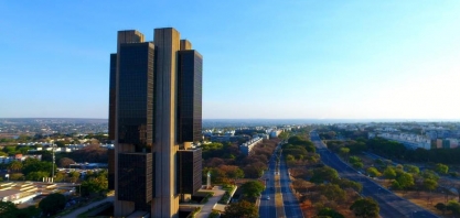 Os lucrativos bancos brasileiros
