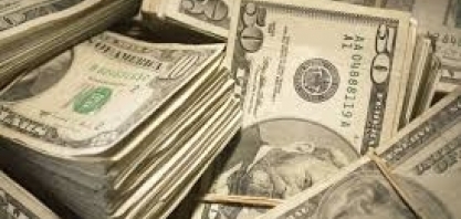 Dólar acumula queda de 3,16% em julho; interrompe 5 meses seguidos de alta 