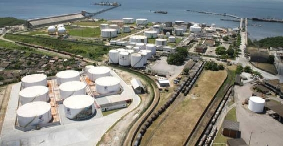 Exportação de etanol dispara com oferta elevada,preço  baixo e dólar alto