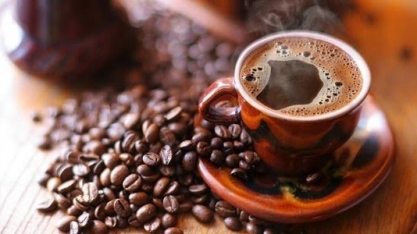 Exportação de café salta e supera 3 mi sacas em agosto 