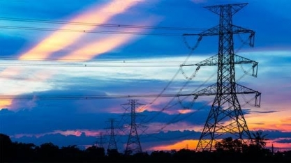 Comitê do governo confirma decisão de manter térmicas mais caras ligadas 