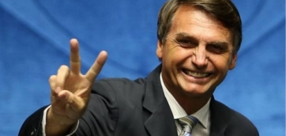 Comunicação de Bolsonaro usa tática militar de ponta, diz especialista