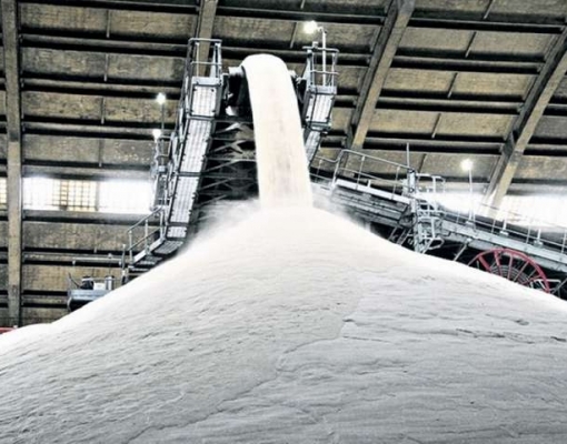 Mercado global de açúcar mudará para déficit em 2018/19, diz Datagro 