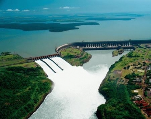 Itaipu é um fio desencapado para o futuro governo