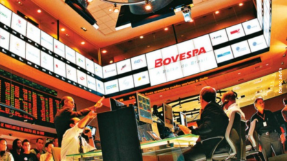 Ibovespa fecha em leve baixa após sessão de ajustes sem viés único 