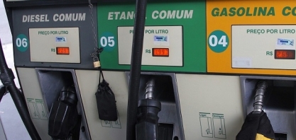 Preço da gasolina cai 1,3%, mas margens dos postos continua em alta 