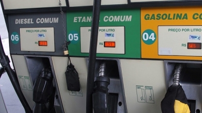 Preço da gasolina cai 1,3%, mas margens dos postos continua em alta 