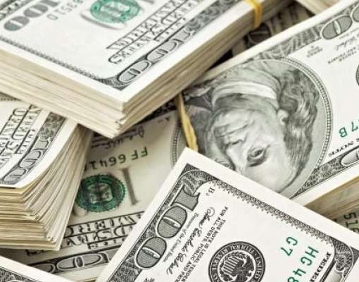 Dólar cai ante real com exterior e nova atuação do BC 