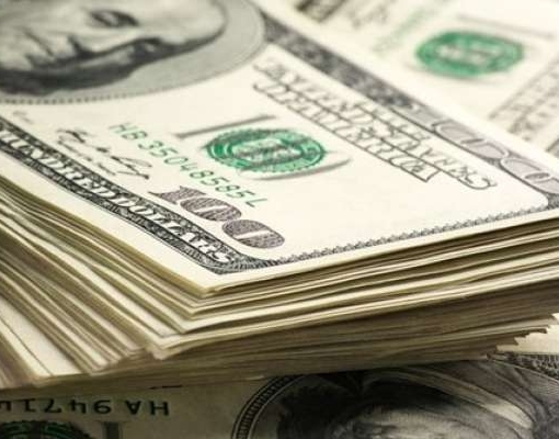  Dólar fecha acima de R$3,80 com recuo nas negociações EUA-China