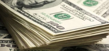  Dólar fecha acima de R$3,80 com recuo nas negociações EUA-China