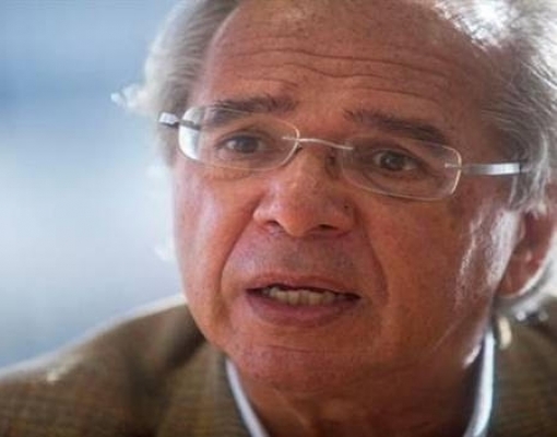 Guedes: Não serão tolerados empréstimos da CEF por ligações políticas 