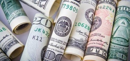 Dólar sobe ante real com exterior, em dia de votação do Brexit