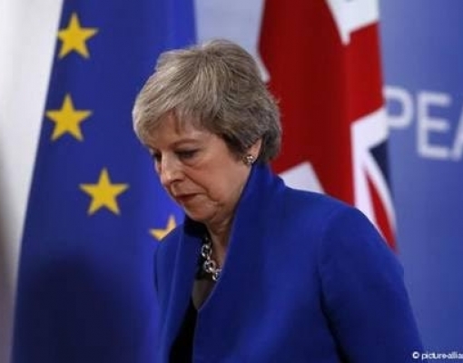 Parlamento britânico rejeita acordo do Brexit negociado por May