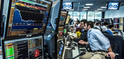 Ibovespa renova máximas e encosta em 94,5 mil pts com Previdência no radar 