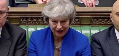 May buscará consenso sobre Brexit após vencer voto de confiança